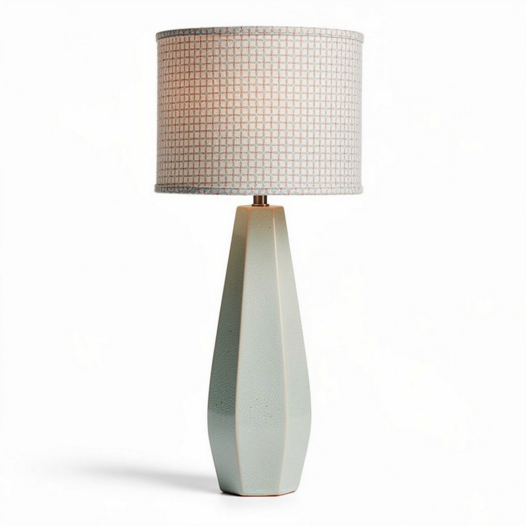 Lampe de table en céramique blanche avec abat-jour en textile 30 x 30 x 60cm